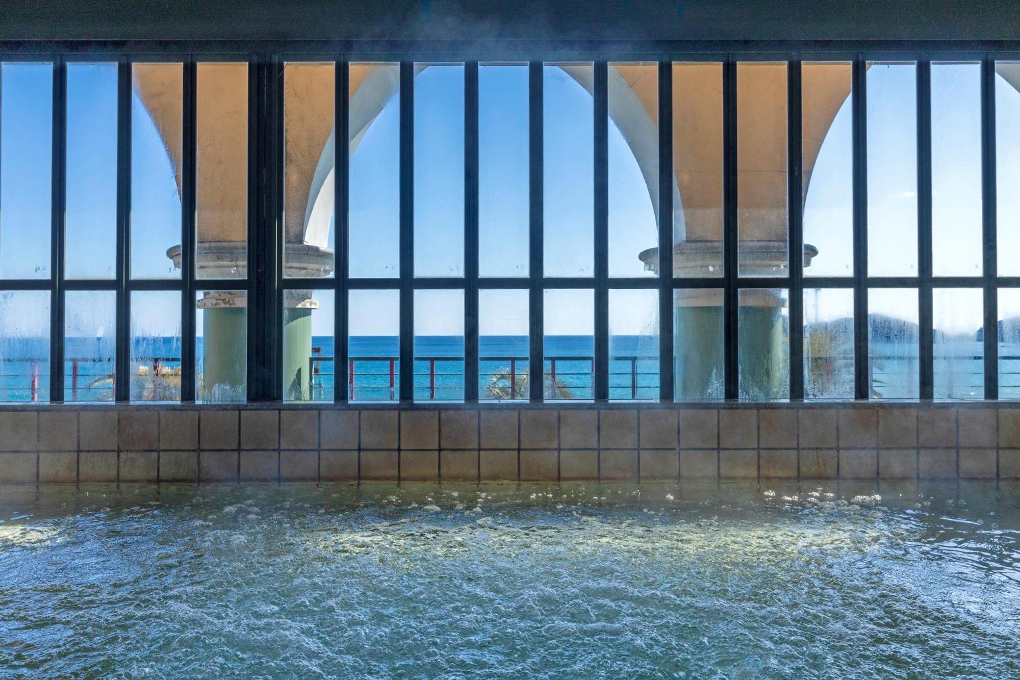 Hotel Riviera Shishikui Каййо Екстер'єр фото