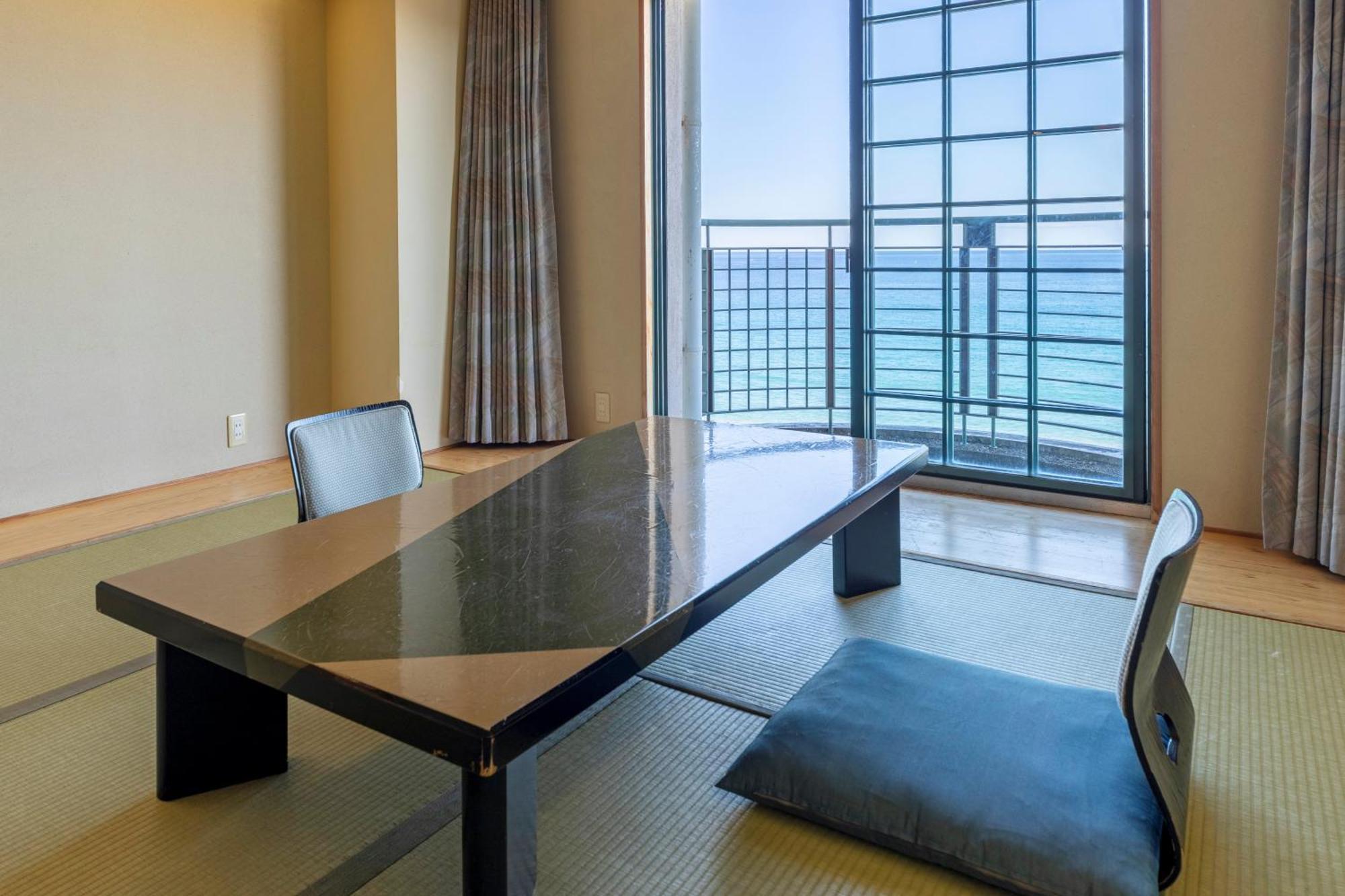 Hotel Riviera Shishikui Каййо Номер фото