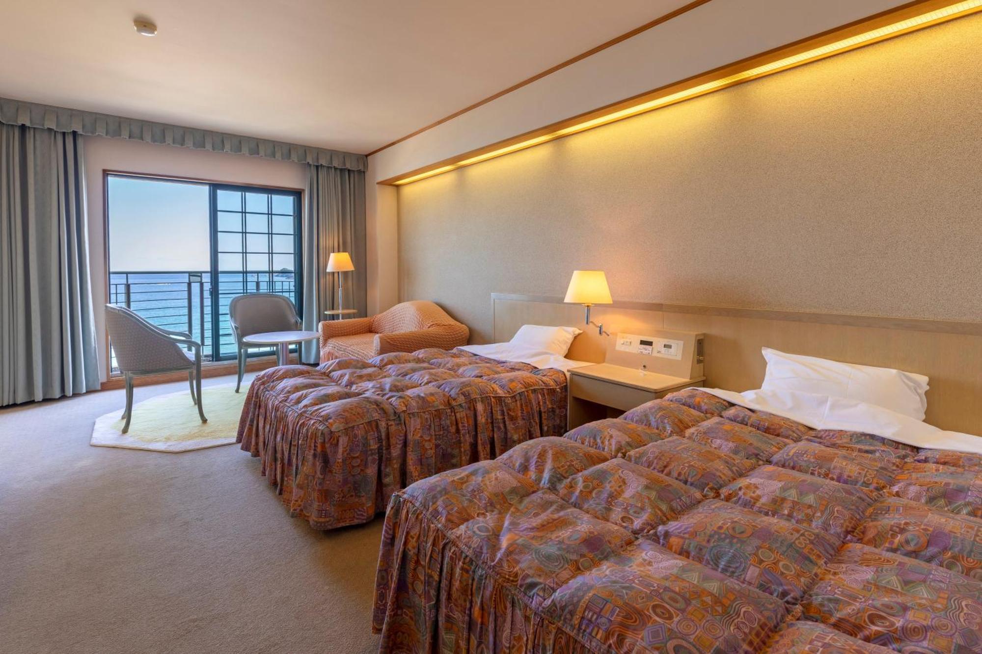 Hotel Riviera Shishikui Каййо Екстер'єр фото